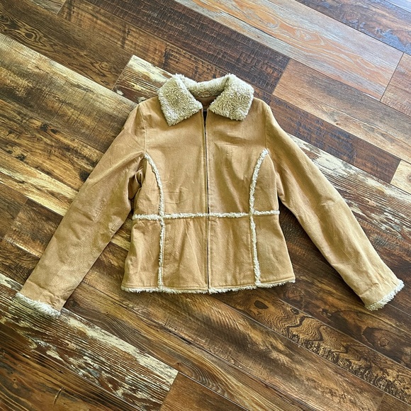 Genuine Leather Jacket - Picture 5 of 8